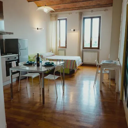 Apartamento Monolocale Panoramico San Martino 12